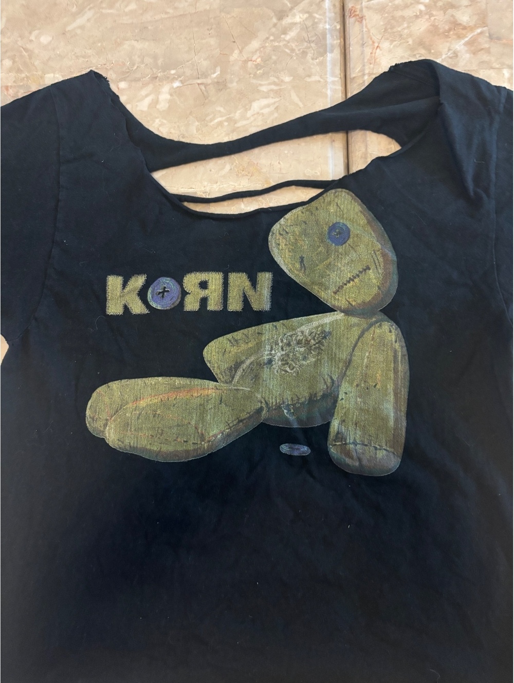 Korn Distressed Cutout Back Graphic Tee Size Medium